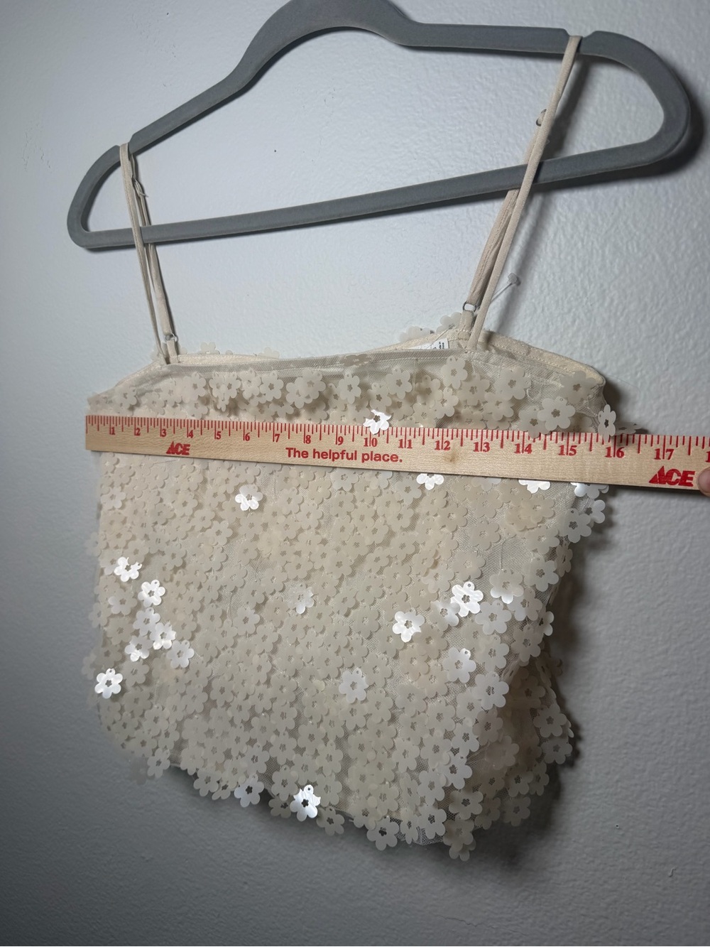 ASTR Luxoria Top Delicate Ivory Sequin Floral Camisole Top Size S - Picture 10 of 10